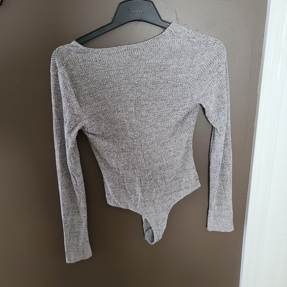 Grey Low-cut bodysuit - Picture 2 of 4